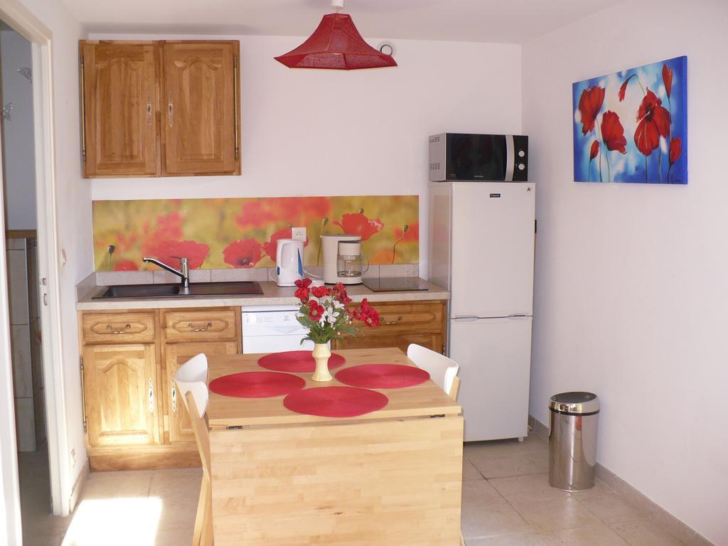 Soleil Rouge Apartment Les Adrets-de-l'Esterel Bilik gambar